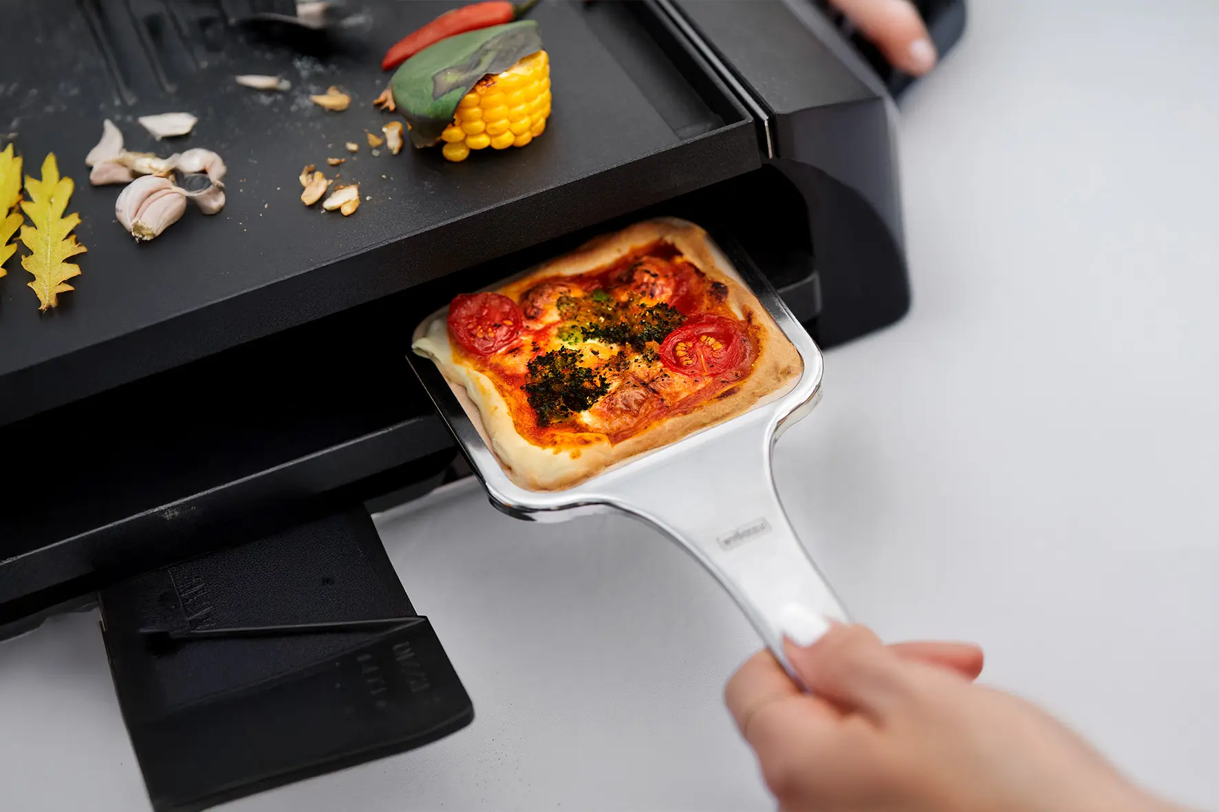 0024.222_e1_pizzagrill_tonpfaennchen_set